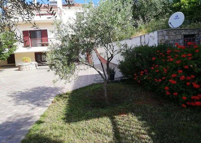 Avia, House With Privillaged View, 100 Meters From The Sea Holiday home Avia