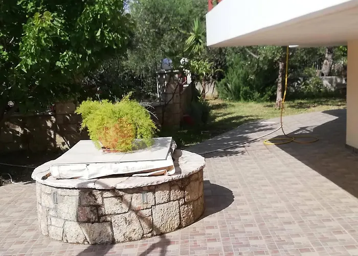 Holiday home Avia, House With Privillaged View, 100 Meters From The Sea Avia