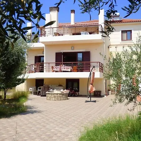 Сasa de vacaciones Avia, House With Privillaged View, 100 Meters From The Sea Avía