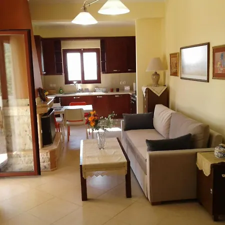 Avia, House With Privillaged View, 100 Meters From The Sea *