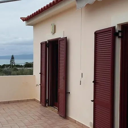 Avia, House With Privillaged View, 100 Meters From The Sea * Avía