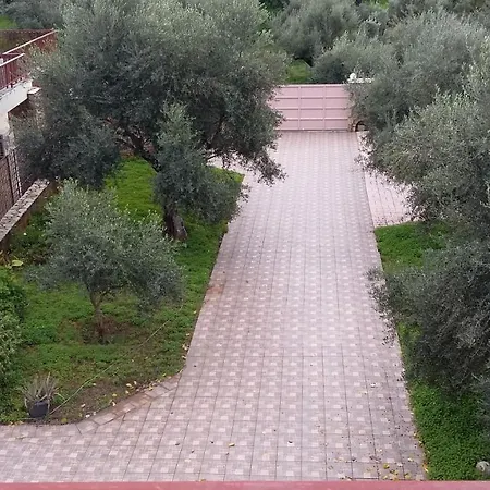 בית נופש Avia, House With Privillaged View, 100 Meters From The Sea *
