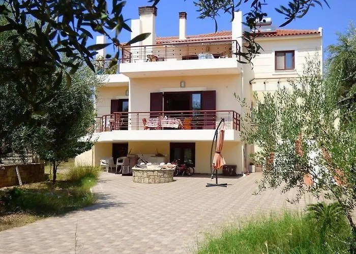 Prázdninový dům Avia, House With Privillaged View, 100 Meters From The Sea Avía