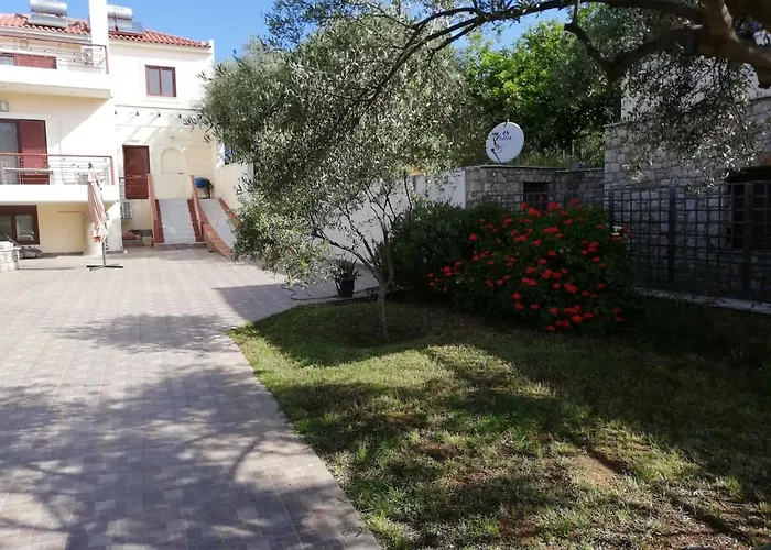 Σπίτι διακοπών αβία,σπίτι με προνομιακή θέα, 100 μέτρα από τη θάλασσα Αβία