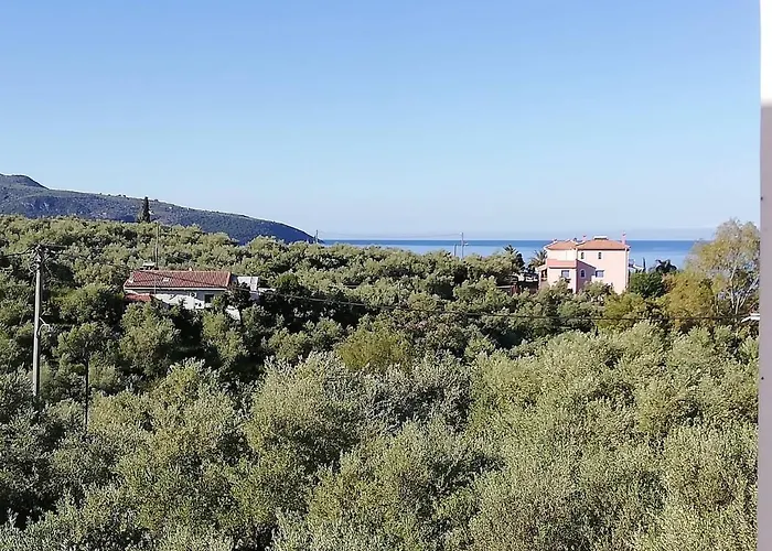 Prázdninový dům Avia, House With Privillaged View, 100 Meters From The Sea *